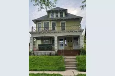 3225 N 24th Pl #3227, Milwaukee, WI 53206 - Photo 1