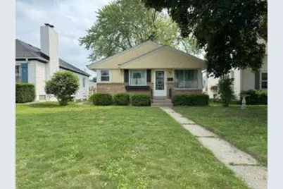 10615 W Manor Park Dr, West Allis, WI 53227 - Photo 1