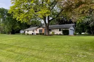 N54W33114 Linden Circle, Merton, WI 53058 - Photo 1