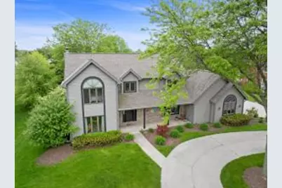 1558  Golf View Dr, Sheboygan, WI 53083 - Photo 1