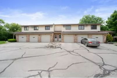 4446 S Greenridge Cir, Greenfield, WI 53220 - Photo 1