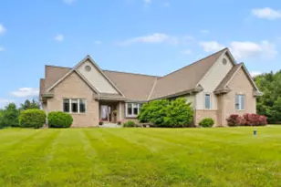 S31W31654 Harvest View Dr, Genesee, WI 53189 - Photo 1