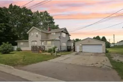 308 E Centralia St, Elkhorn, WI 53121 - Photo 1