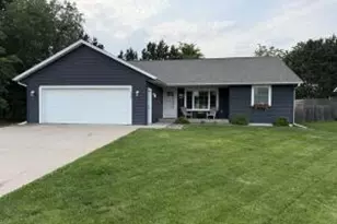 1606 Black Oak Dr, Rockland, WI 54653 - Photo 1