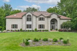 W309N1693 Greywood Ln, Delafield, WI 53018 - Photo 1