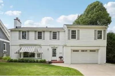 5961 N Lake Dr, Whitefish Bay, WI 53217 - Photo 1