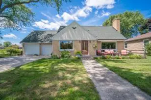 1157 Parkview Dr, Kewaskum, WI 53040 - Photo 1