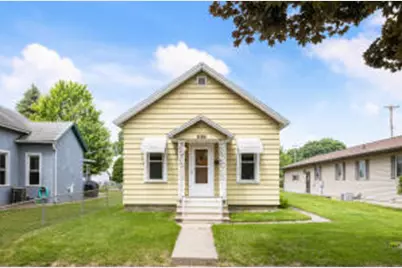 1647  Loomis St, La Crosse, WI 54603 - Photo 1