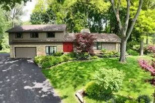 1335 Pineview Ct, Brookfield, WI 53045 - Photo 1