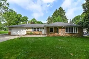 1545 S Johnson Rd, New Berlin, WI 53146 - Photo 1