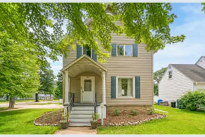 266 E 10th St, Fond du Lac, WI 54935 - Photo 1