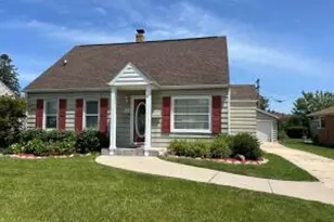 2601 Hayes Avenue, Racine, WI 53405 - Photo 1