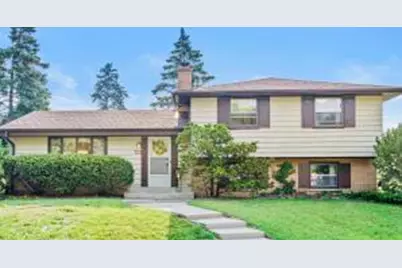 2860 N Park Dr, Wauwatosa, WI 53222 - Photo 1