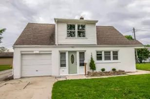 1617 Sauk Trail Rd, Sheboygan, WI 53081 - Photo 1