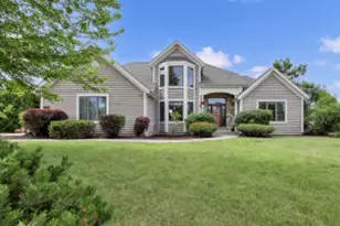 3229 S Highpointe Dr, New Berlin, WI 53151 - Photo 1