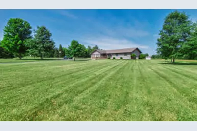 N1751 N Daisy Dr, Bloomfield, WI 53128 - Photo 1