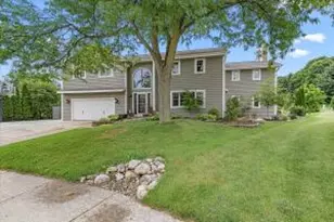 1021 Aspen Pl, West Bend, WI 53095 - Photo 1