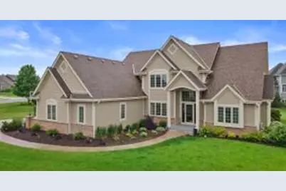 W185N4947  Emerald Hills Dr, Menomonee Falls, WI 53051 - Photo 1