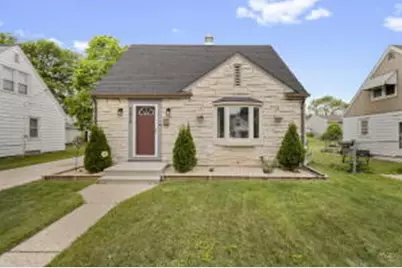 2873 S 91st St, West Allis, WI 53227 - Photo 1