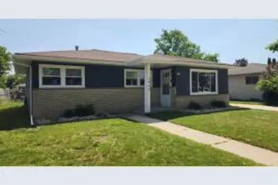3409 S 10th Pl, Sheboygan, WI 53081 - Photo 1