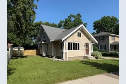 140  20th St, La Crosse, WI 54601 - Photo 1