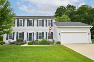 847 Chisholm Ln, Port Washington, WI 53074 - Photo 1