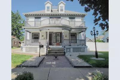 812 S 7th St, Watertown, WI 53094 - Photo 1