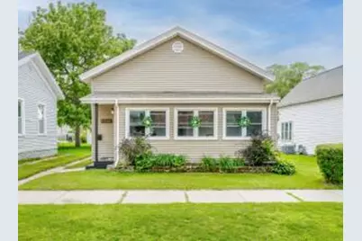 1308  Redfield St, La Crosse, WI 54601 - Photo 1