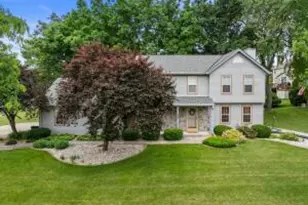 645 2 Rivers Dr, Mukwonago, WI 53149 - Photo 1