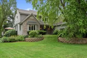 W274N486 Hilltop Dr, Pewaukee, WI 53188 - Photo 1