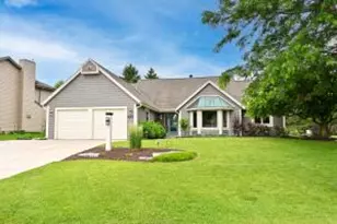 4015 S Wilshire Dr, New Berlin, WI 53151 - Photo 1