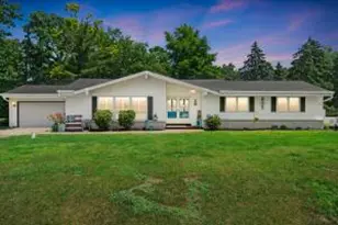 13255 W Old Oak Ct, New Berlin, WI 53151 - Photo 1