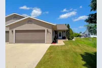 638  Ohio Ave, Oostburg, WI 53070 - Photo 1