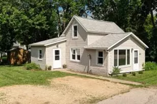 610 N Center Ave, Viroqua, WI 54665 - Photo 1