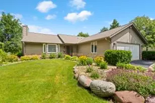 S52W23066 Hunters Hollow, Waukesha, WI 53189 - Photo 1