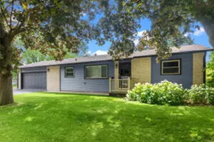 301 E 1st Ave, Elkhorn, WI 53121 - Photo 1