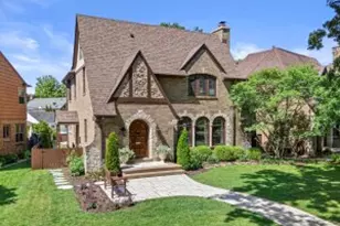 423 E Lexington Blvd, Whitefish Bay, WI 53217 - Photo 1