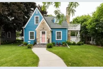 122 N Chester St, Sparta, WI 54656 - Photo 1