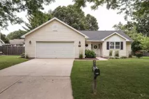 851 Aphrodite Rd, Green Bay, WI 54311 - Photo 1