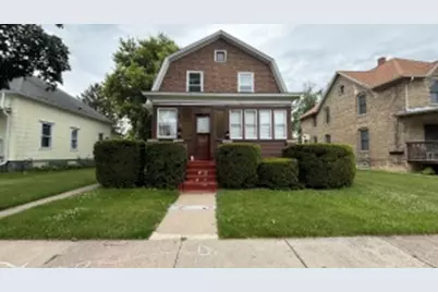 2026  Saint Clair St, Racine, WI 53402 - Photo 1