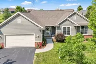 1820 Misty Ridge Ln, Port Washington, WI 53024 - Photo 1