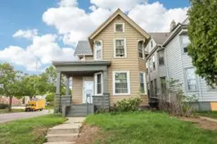 1139 S 23rd St, Milwaukee, WI 53204 - Photo 1