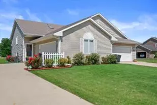 W194S8395 Summeridge Ct, Muskego, WI 53150 - Photo 1