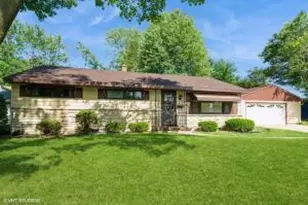 610 Seitz Ave, Mayville, WI 53050 - Photo 1