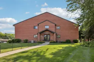 N58W23833 Hastings Ct, Sussex, WI 53089 - Photo 1