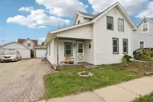 615 Cole St, Watertown, WI 53094 - Photo 1