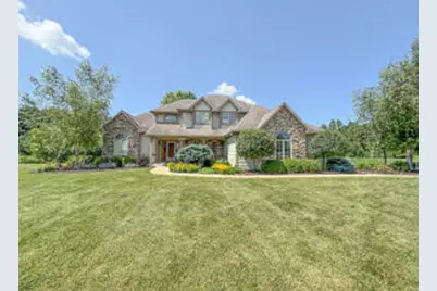 N63W27461  Scholl Ct, Merton, WI 53089 - Photo 1