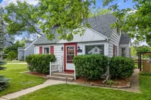 2746 S 88th St, West Allis, WI 53227 - Photo 1