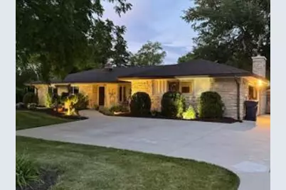 730  Maplewood Ln, Cedarburg, WI 53012 - Photo 1