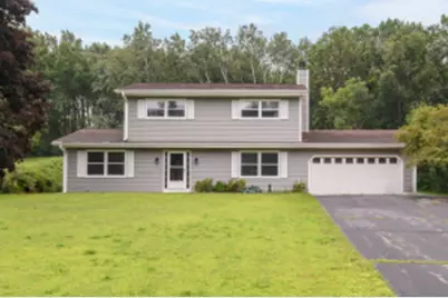 S72W30811  Kettle Ridge Dr, Mukwonago, WI 53149 - Photo 1